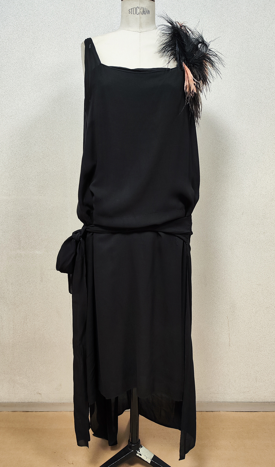 1920F – Robe – 1476