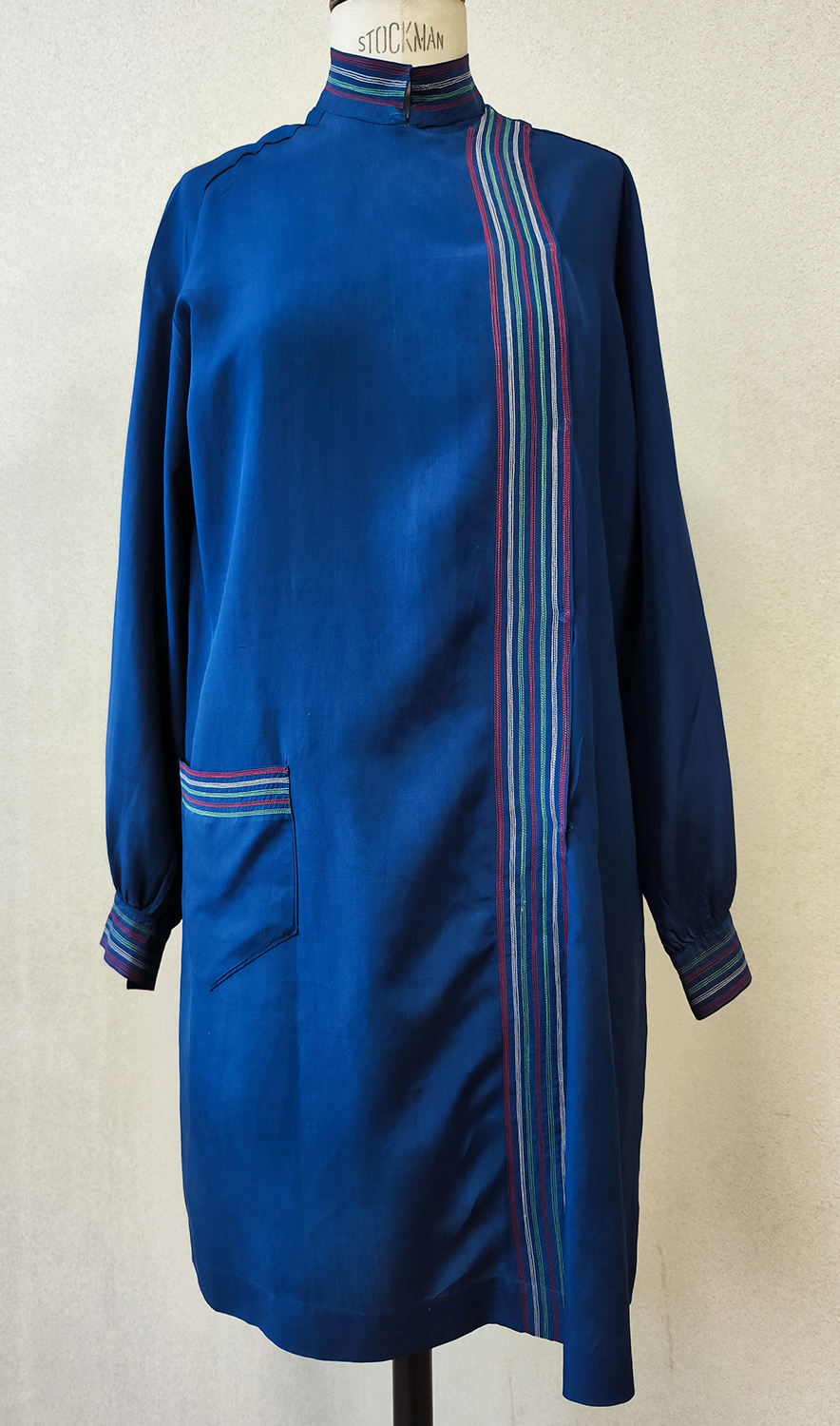 1920F – Robe – 1477
