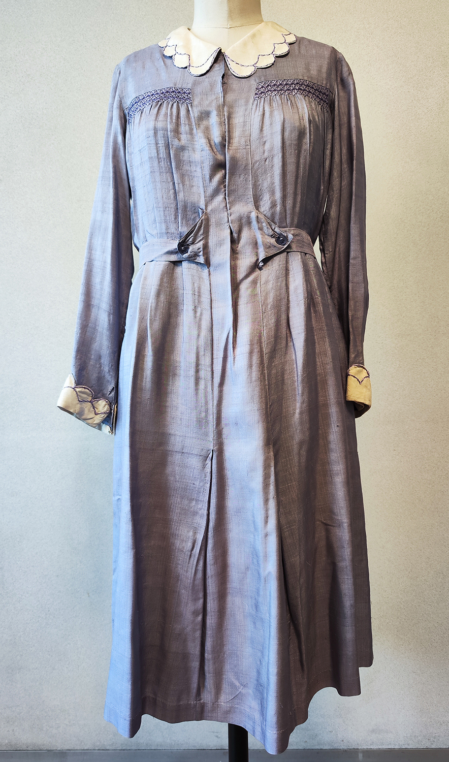 1920F – Robe – 1479