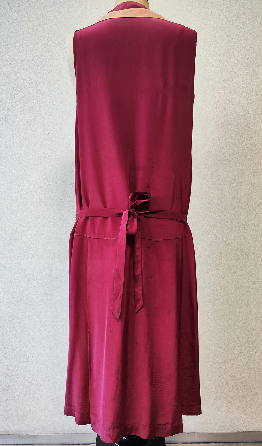 1920F – Robe – 1485 (2)