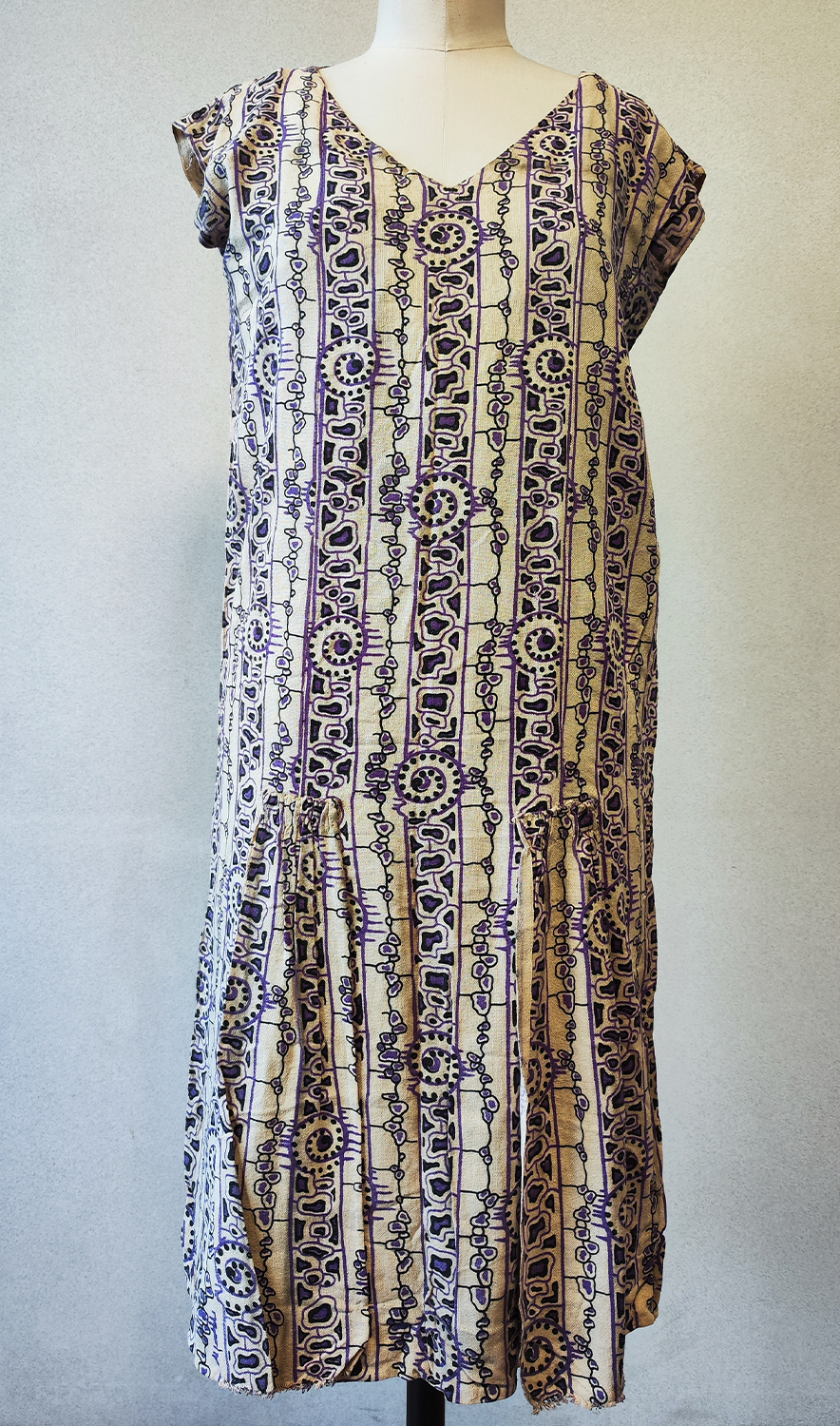 1920F – Robe – 1490