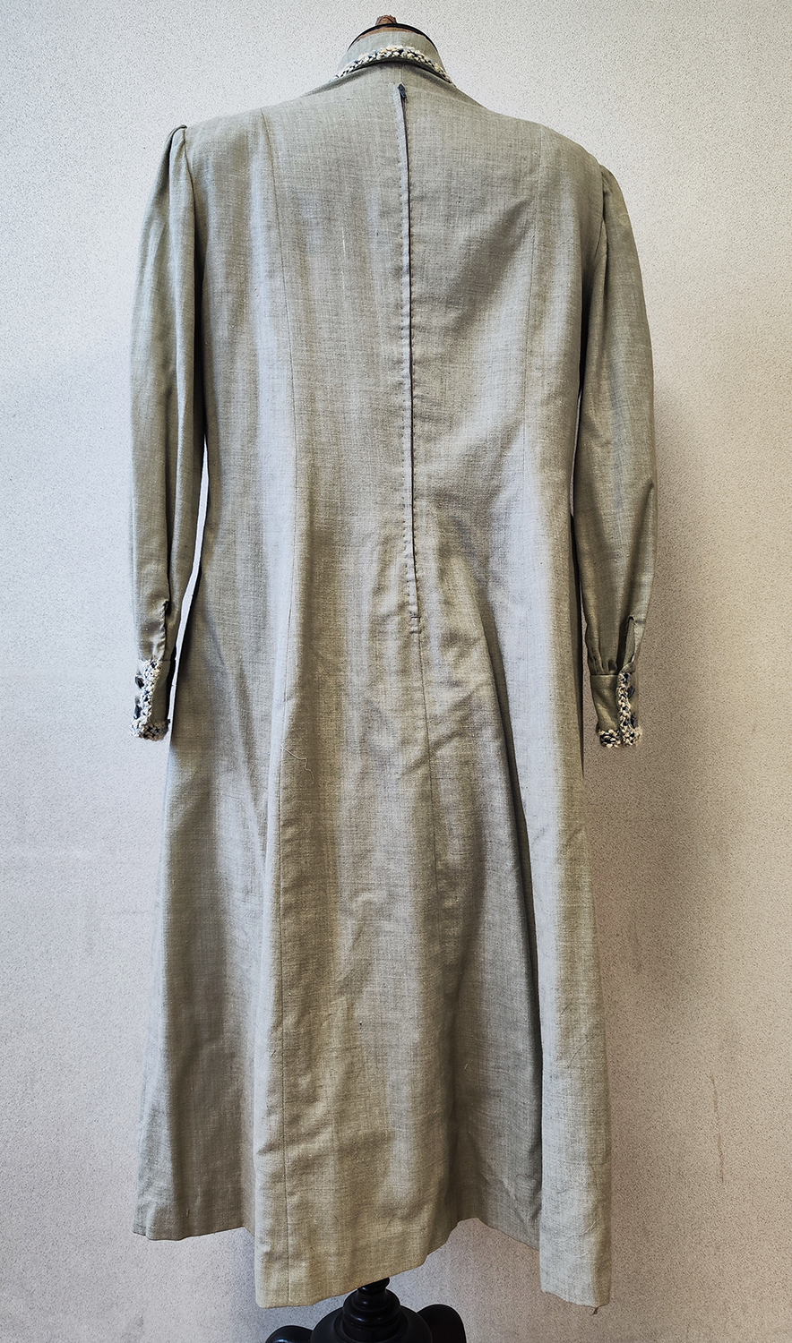 1920F – Robe – 1500 (2)