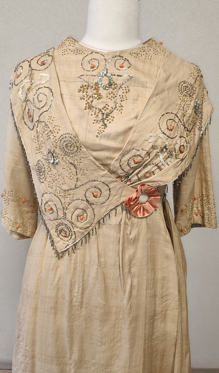 1920F – Robe – 1505 (3)