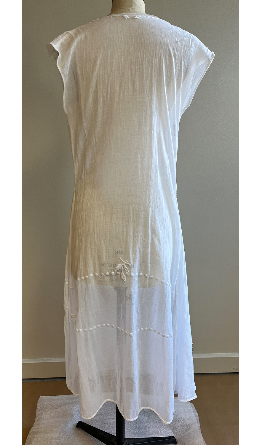 1920F – Robe – 1516 (2)