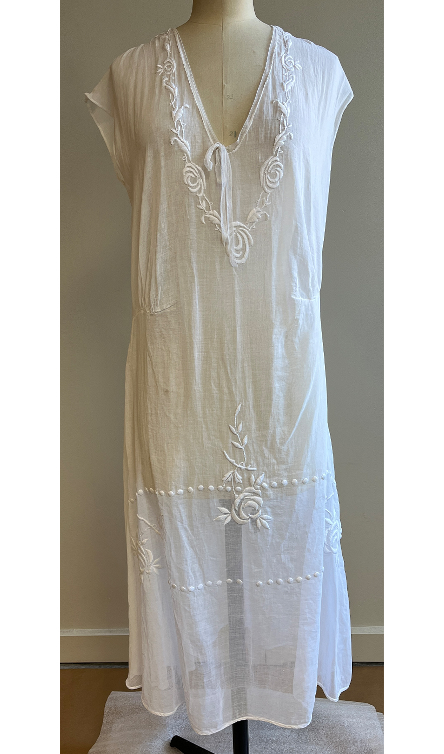 1920F – Robe – 1516