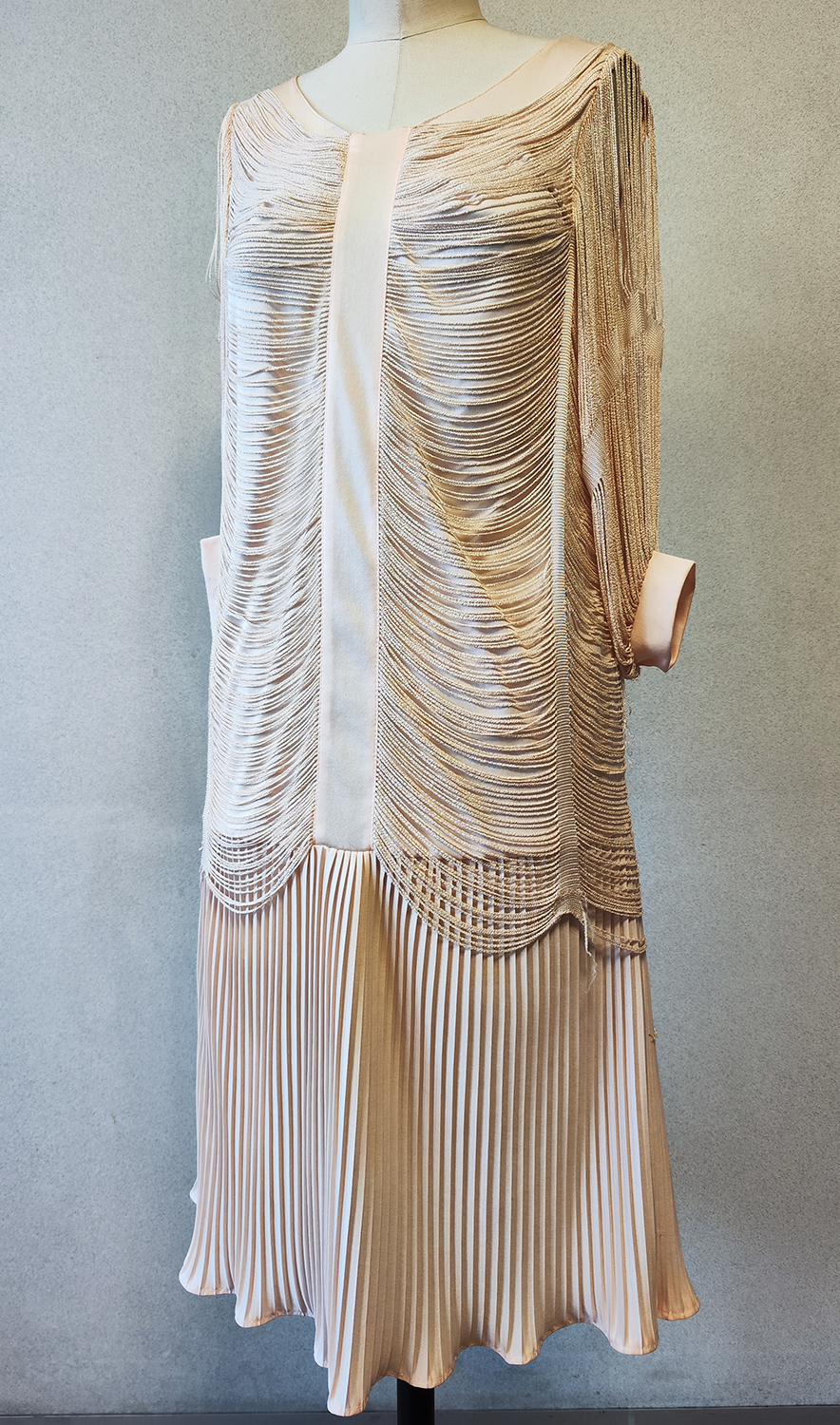 1920F – Robe – 189(1)