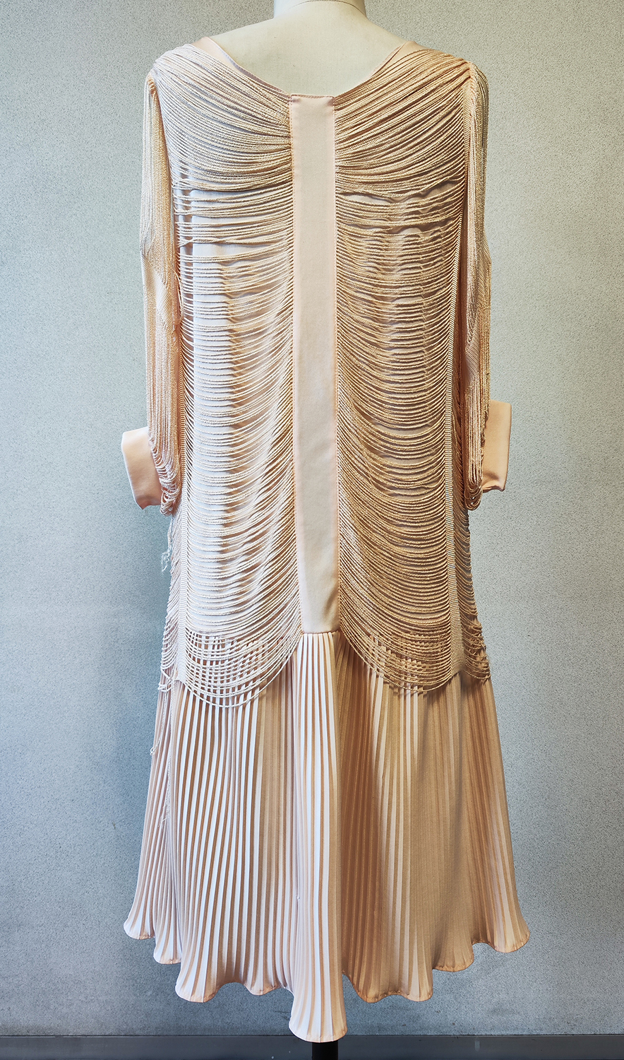 1920F – Robe – 189(2)