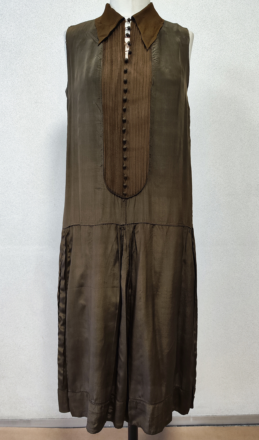 1920F – Robe – 309