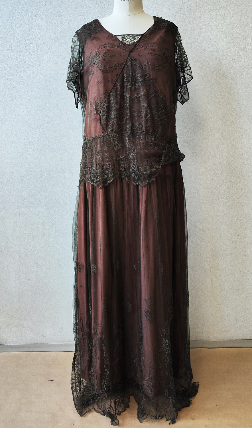1920F – Robe – 321