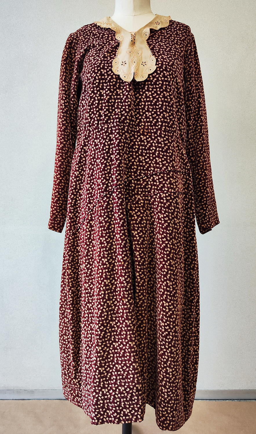 1920F – Robe – 349