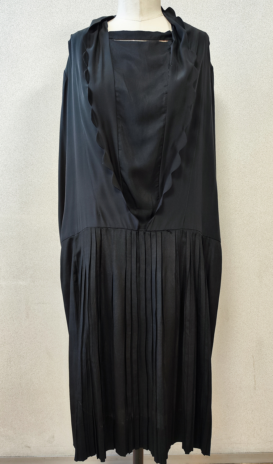 1920F – Robe – 396
