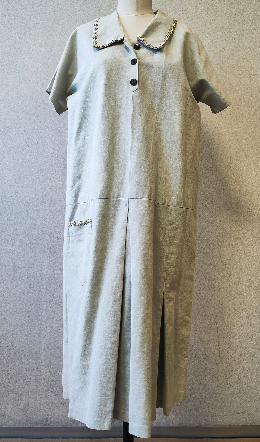 1920F – Robe – 414