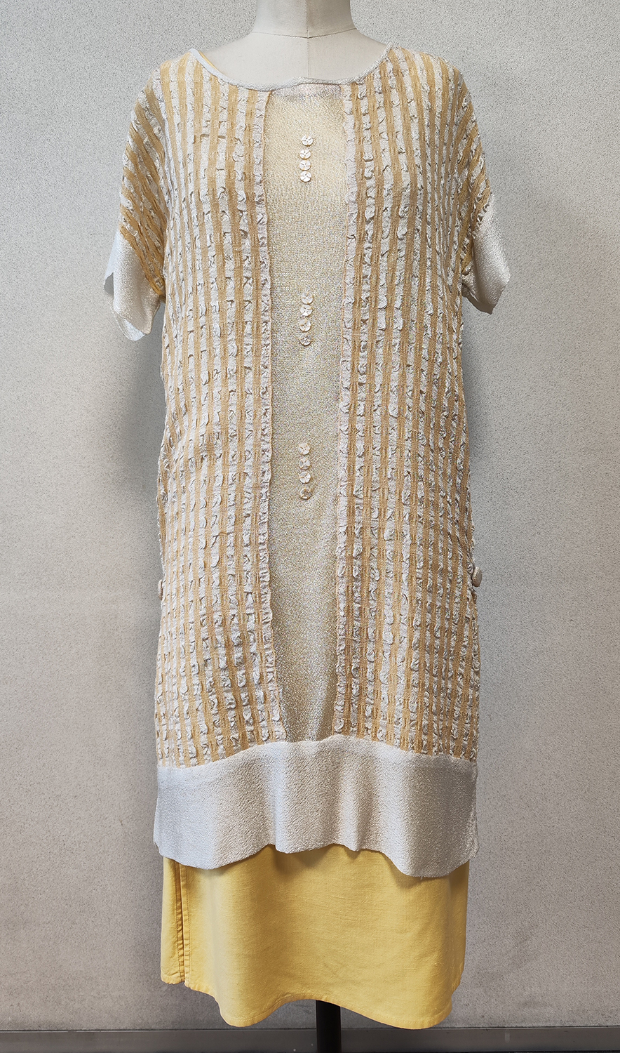 1920F – Robe – 761