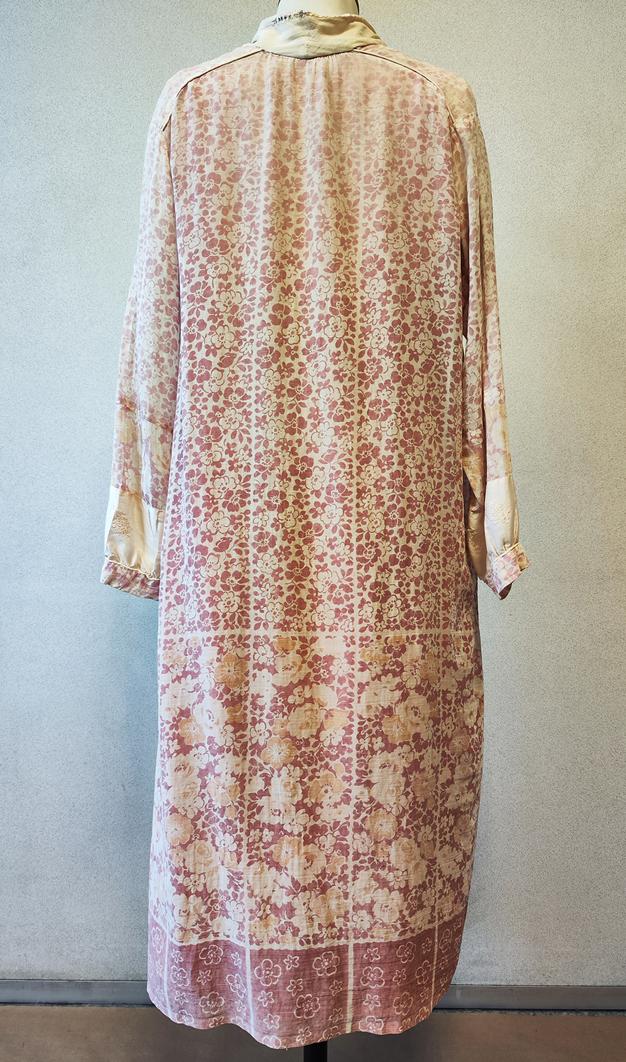 1920F – Robe – 792 (2)