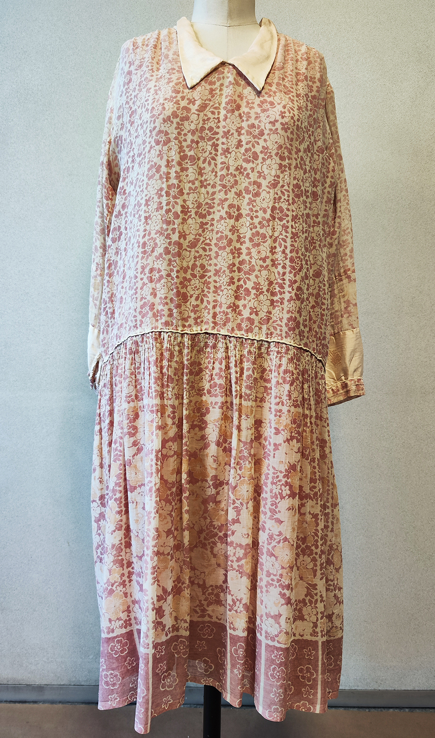 1920F – Robe – 792