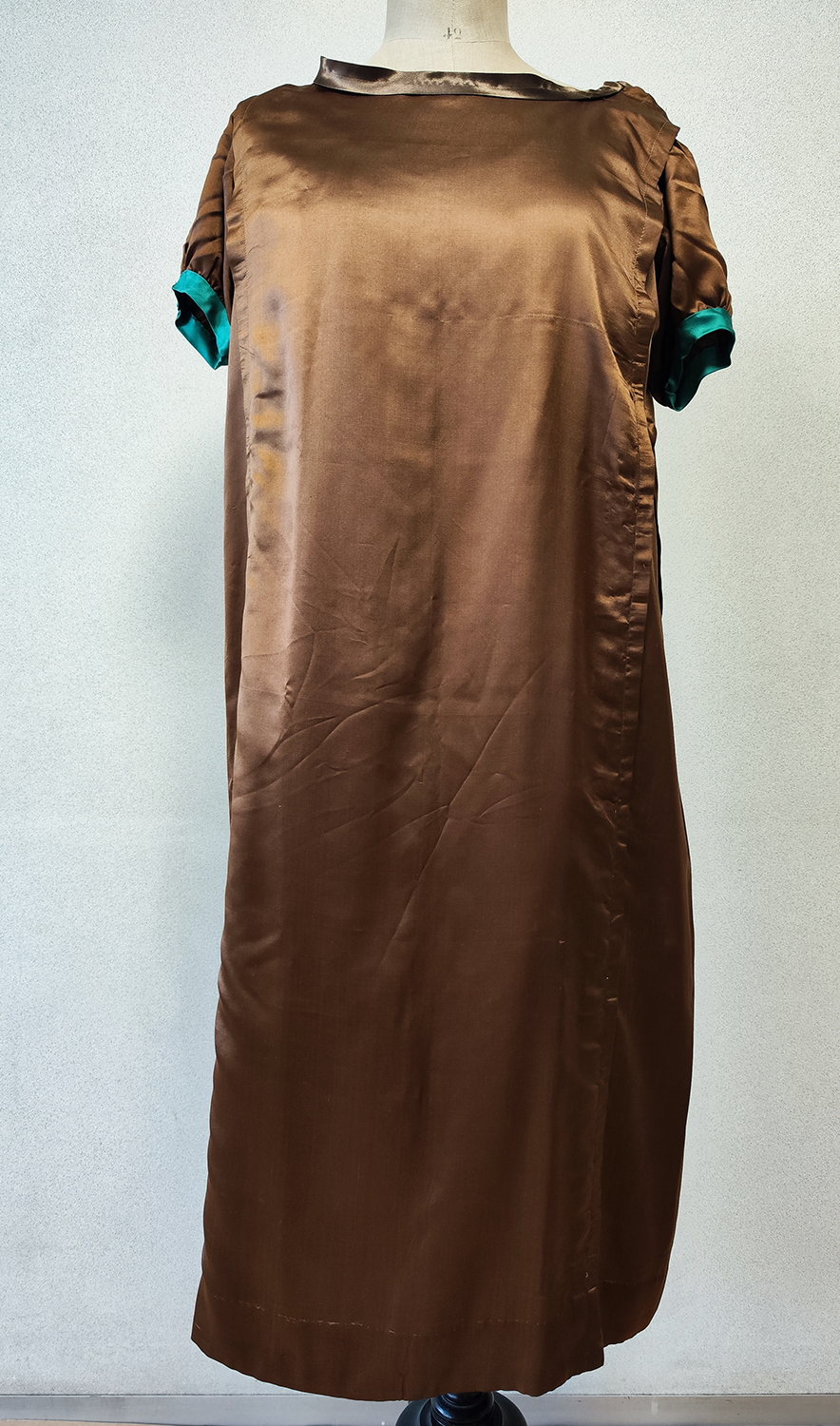 1920F – Robe – 846