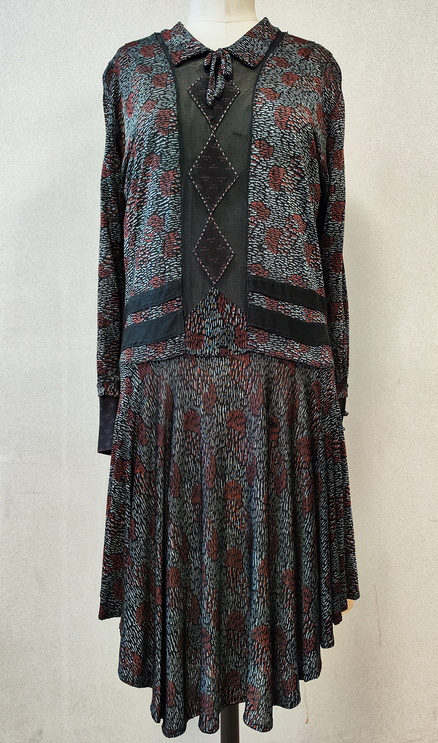 1920F – Robe – 923