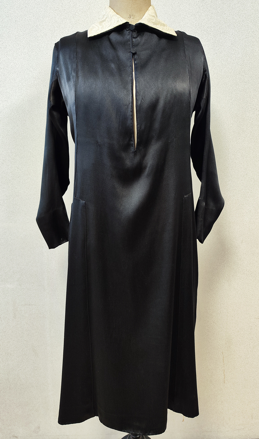 1920F – Robe – 932