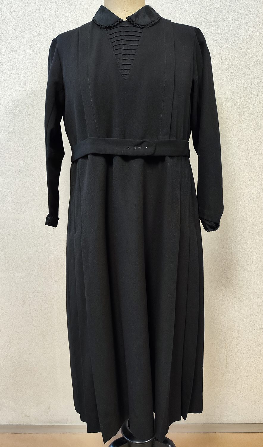 1920F – Robe – 940
