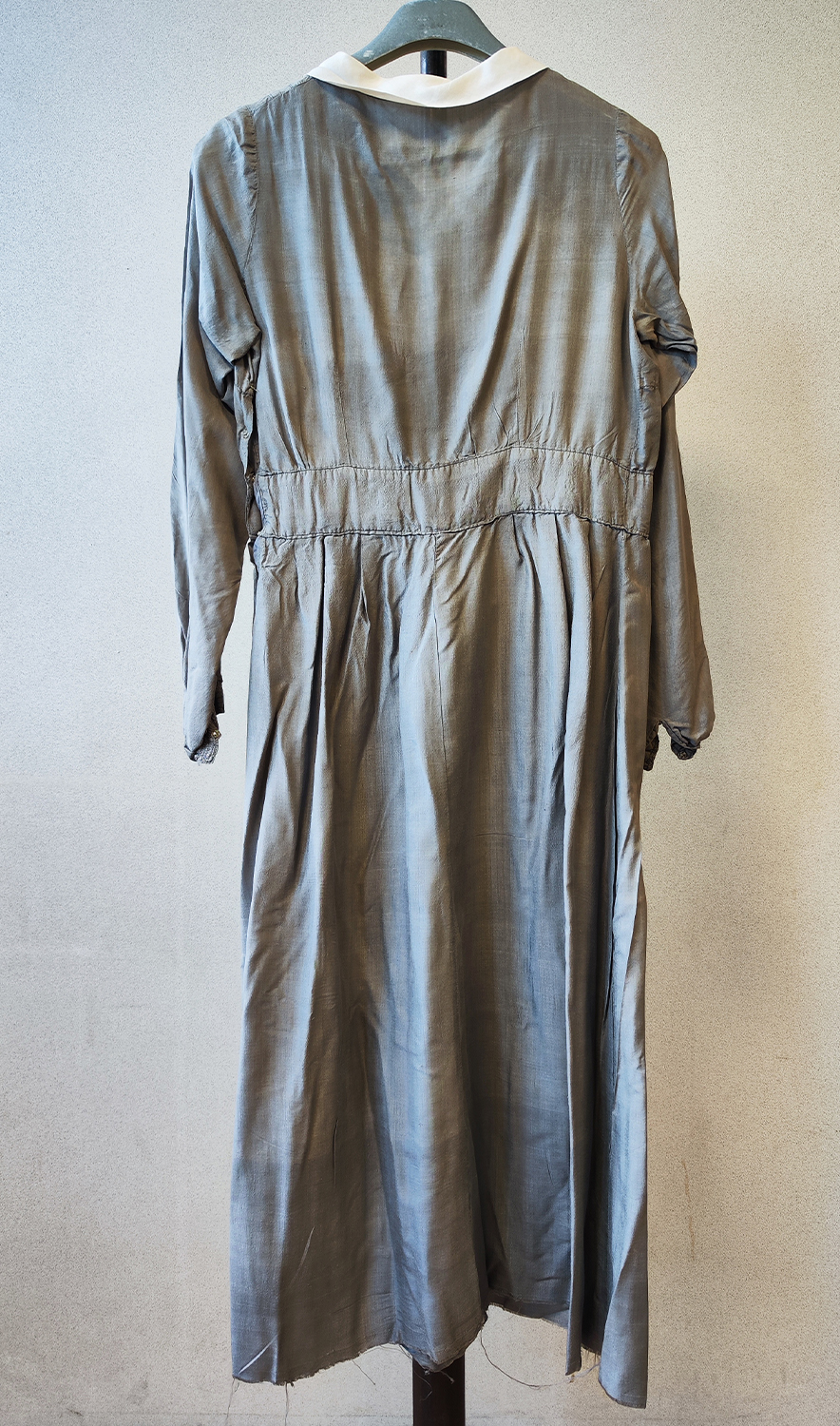 1920F – Robe (petite taille) – 01 (2)